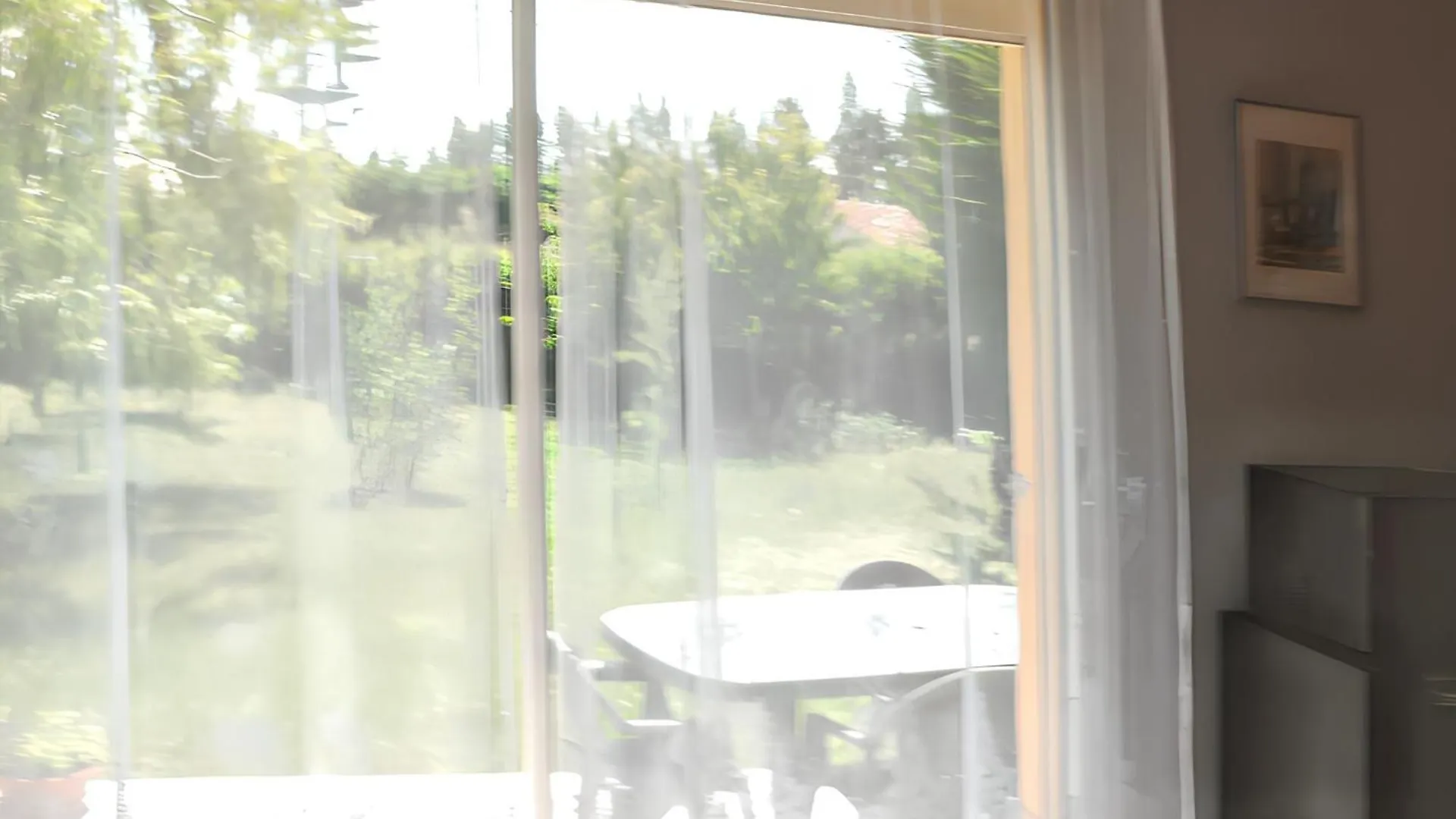 Holiday home Maison Charmante A L'Isle-Sur-La-Sorgue Avec Jardin Cloture